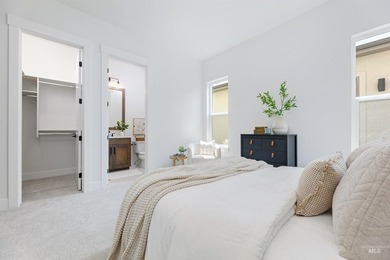 This former Tresidio model home in Valor is now available - photo 26