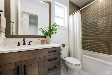 This former Tresidio model home in Valor is now available - photo 29