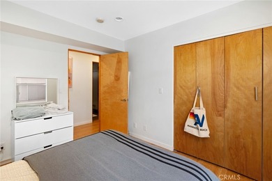 3 Bedroom, 2.5 Bath House + Detached 1 Bedroom, 1 Bathroom - photo 30