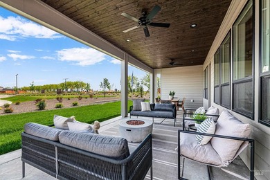 This former Tresidio model home in Valor is now available - photo 32