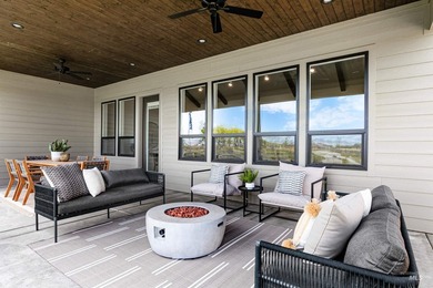 This former Tresidio model home in Valor is now available - photo 33