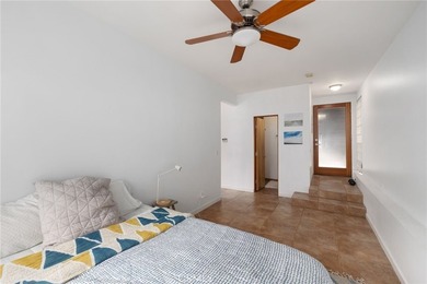 3 Bedroom, 2.5 Bath House + Detached 1 Bedroom, 1 Bathroom - photo 48