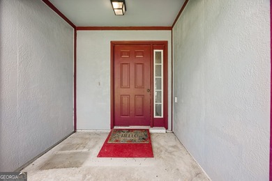 Welcome home to this well-maintained 3-bedroom, 2-bath residence - photo 2