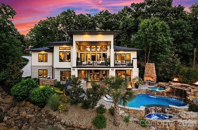 A masterpiece of modern waterfront architecture, Casa Luce is a - photo 1