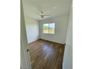Amazing opportunity to own two duplexes (4 units) and a - photo 19