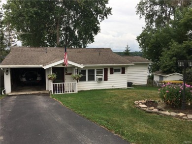 Just in time for summer! This adorable 2 bed 1 bath year round - Lake Home For Sale in Hammond, New York