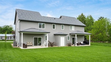 Amazing opportunity to own two duplexes (4 units) and a - photo 23