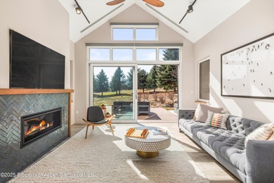 Exquisite Contemporary Home on the 5th Gold Tee Box of the - photo 6