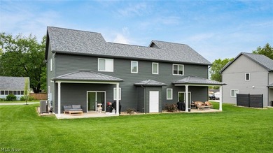 Amazing opportunity to own two duplexes (4 units) and a - photo 26