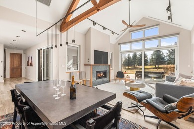 Exquisite Contemporary Home on the 5th Gold Tee Box of the - photo 9