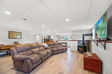 Immaculately maintained 4-bedroom, 5 1/2-bath contemporary home - photo 33