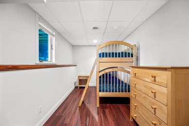 Immaculately maintained 4-bedroom, 5 1/2-bath contemporary home - photo 35