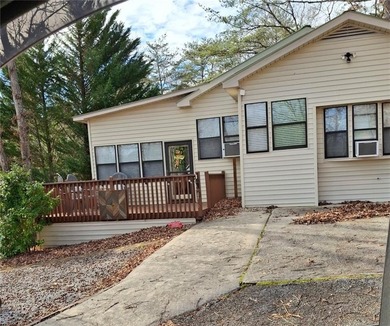 Lake Qualatchee Home For Sale in Cleveland Georgia