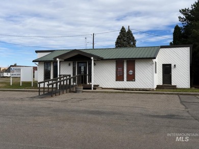 Prime Commercial Opportunity in the Heart of Emmett! Located on - photo 3
