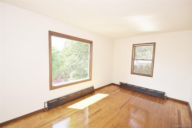 Property Lovers Delight...Charming 4BR, Brick * Built to Last* - photo 11