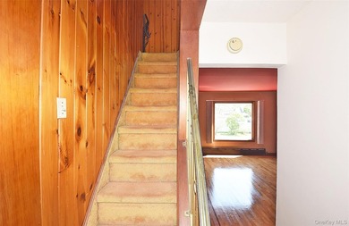 Property Lovers Delight...Charming 4BR, Brick * Built to Last* - photo 13