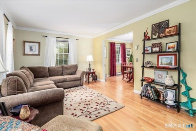 PERFECT SIZE- UPDATED-IMMACULATE! Immaculate and exceptionally - photo 5