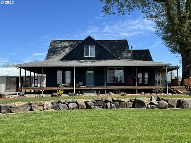 (private lake, pond, creek) Home For Sale in Scio Oregon