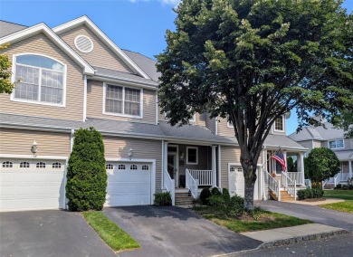 (private lake, pond, coastal) Condo Sale Pending in East Setauket New York