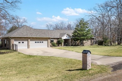 Cedar Creek Lake Home For Sale in Malakoff Texas