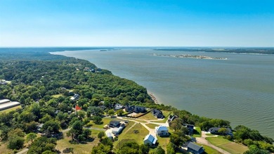 Lake Texoma Home Active Under Con in Pottsboro Texas