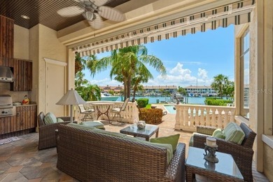 Expansive, gated, waterfront family estate meets effortless - photo 3