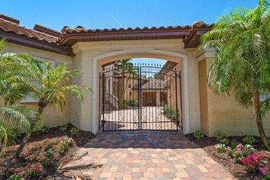 Expansive, gated, waterfront family estate meets effortless - photo 7