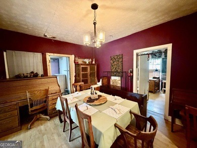 Seller will consider all reasonable offers! Charming - photo 11