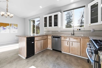 Spacious modern home in a well-kept neighborhood with updated - photo 11