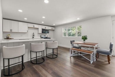 Stunning fully remodeled ranch in a prime location! This 1,638 - photo 14