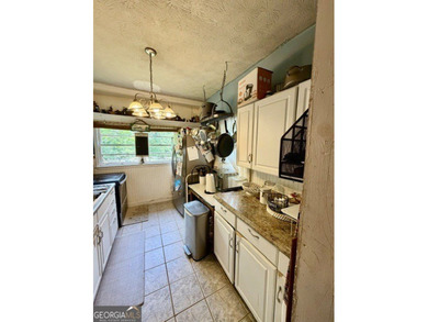 Seller will consider all reasonable offers! Charming - photo 15