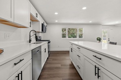 Stunning fully remodeled ranch in a prime location! This 1,638 - photo 15