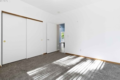 Spacious modern home in a well-kept neighborhood with updated - photo 23