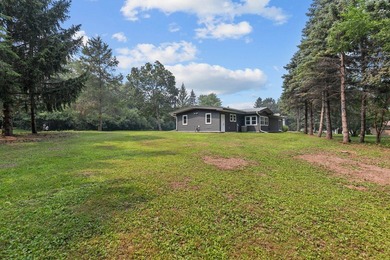 Stunning fully remodeled ranch in a prime location! This 1,638 - photo 32