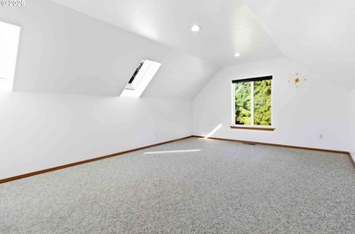 Spacious modern home in a well-kept neighborhood with updated - photo 32
