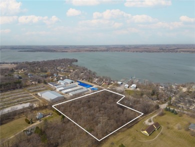 Lake Acreage For Sale in Clear Lake, Iowa