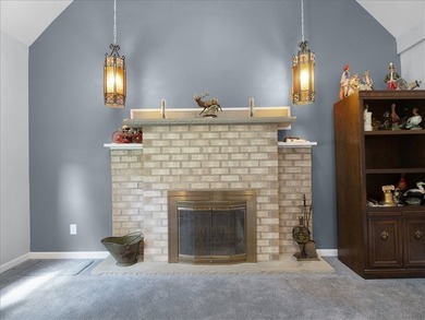Welcome to this expansive home offering timeless character - photo 7