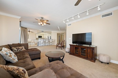 This is an end unit on the third floor on the West side of the - photo 3