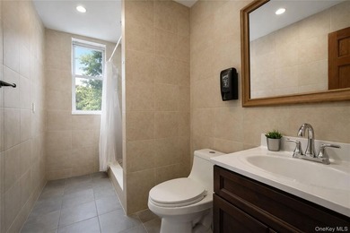 Welcome to 2854 Kingsbridge Terrace, an exceptional opportunity - photo 15