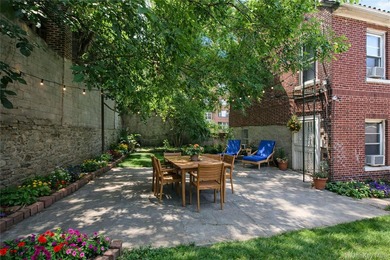 Welcome to 2854 Kingsbridge Terrace, an exceptional opportunity - photo 23