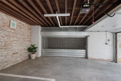 Welcome to 2854 Kingsbridge Terrace, an exceptional opportunity - photo 24
