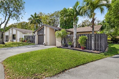 Located in the highly sought-after community of The Crossings - photo 2