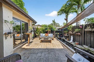 Located in the highly sought-after community of The Crossings - photo 7