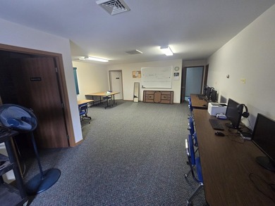 2,600+/- square foot professional building on 2.5+ acres - photo 23