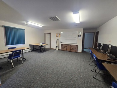 2,600+/- square foot professional building on 2.5+ acres - photo 24