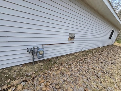 2,600+/- square foot professional building on 2.5+ acres - photo 30