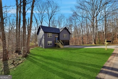 Lake Lanier Home For Sale in Gainesville Georgia