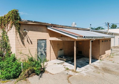 Prime commercial listing in the heart of Beaufort, currently - photo 9