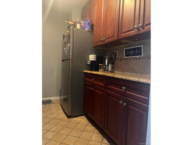 Beautiful All New, 1 bedroom co-op apartment! This is a must see - photo 4