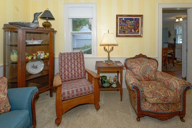 Welcome to the beautifully maintained historic farmhouse you - photo 21